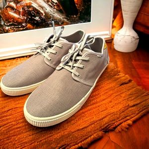 Men’s TOM Shoes Size 11